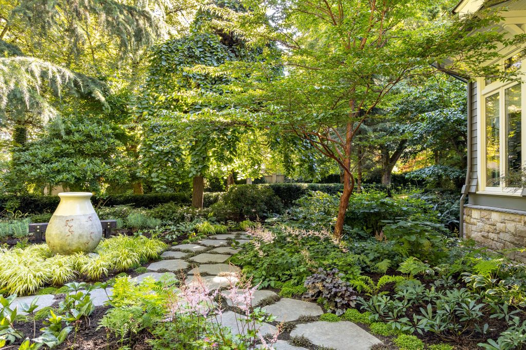 spring garden - Swick's Landscaping Ltd. layered planting